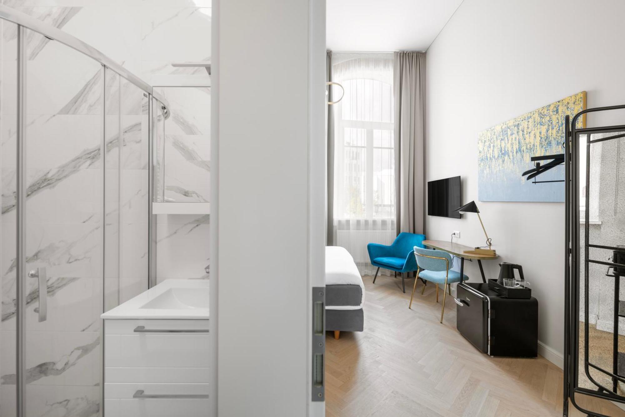 Aparthotel Grand Crown à VNO Extérieur photo