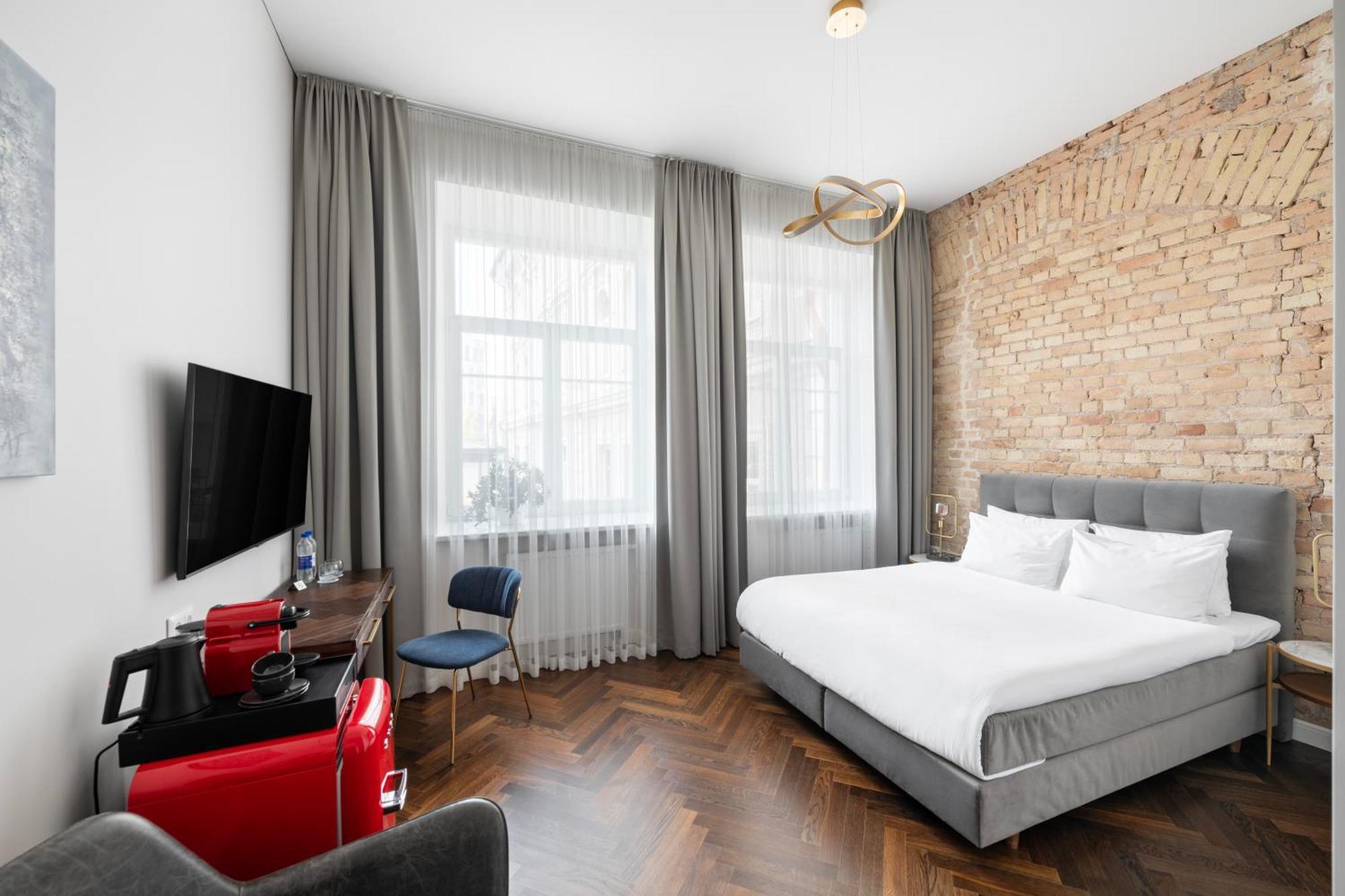 Aparthotel Grand Crown à VNO Extérieur photo